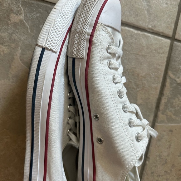 CONVERSE CHUCK TAYLOR All Star White Low Top Shoes - Men’s - Picture 6 of 8